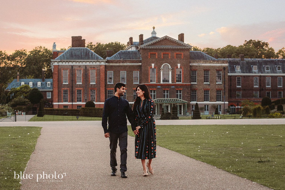 Kensington Gardens a lovely place to take engagement pictures