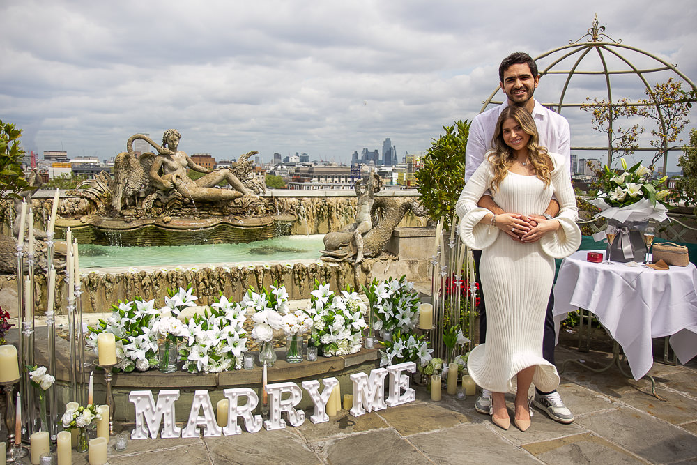Rooftop proposal in London gallery