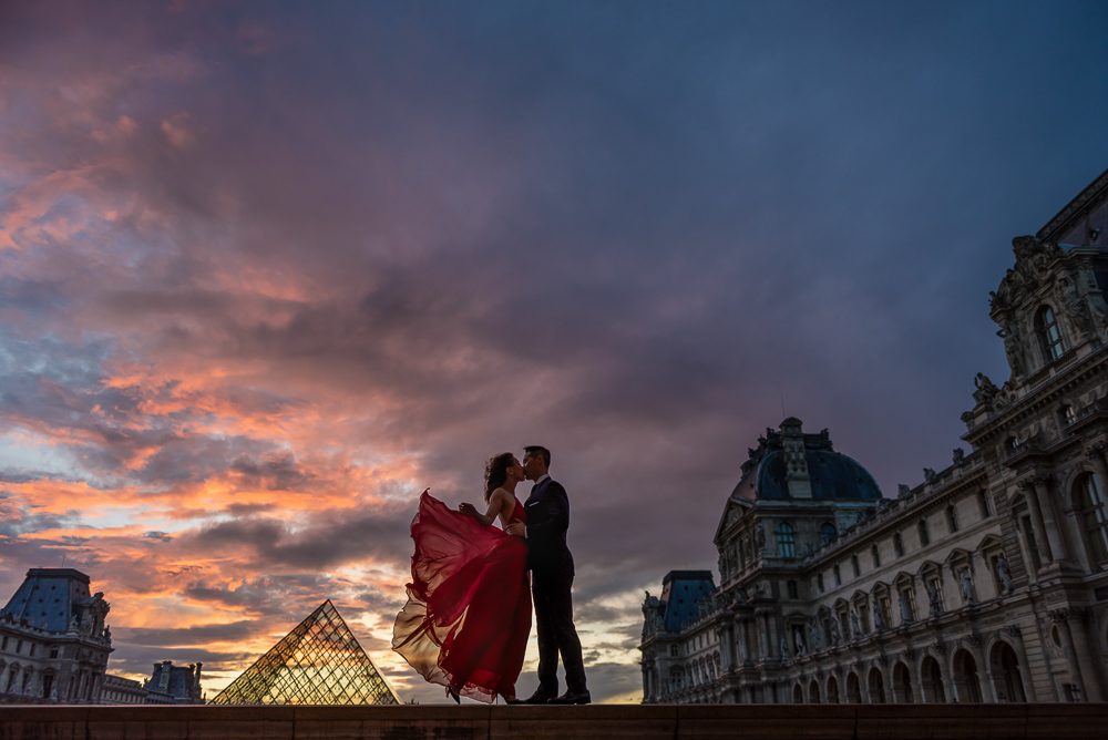 Creative couples photography at sunset