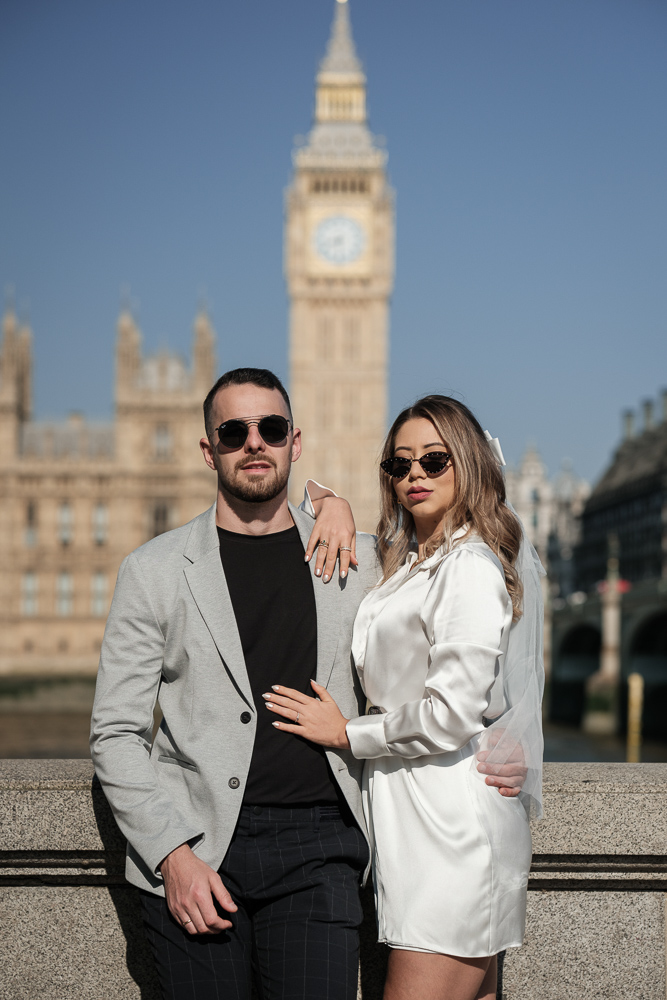 Pre wedding photoshoot in London - Beautiful couple posing close to Big Ben