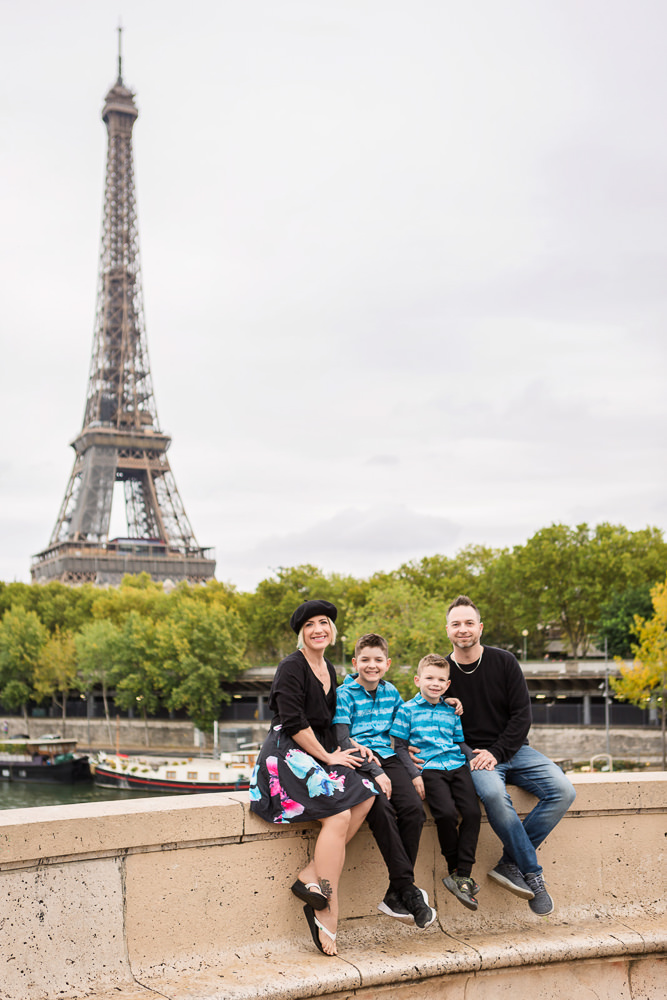 Family photo shoot in Paris with The Paris Photographer