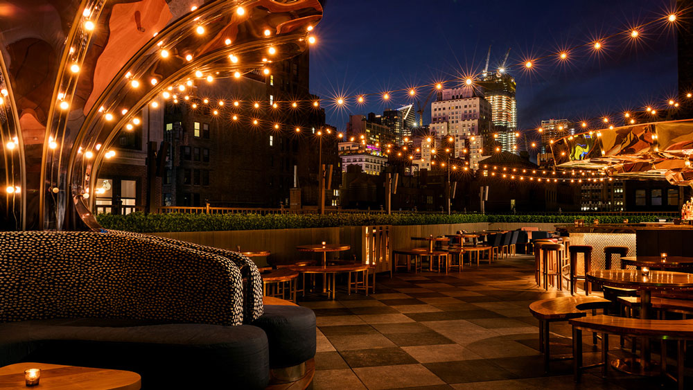 Magic Hour Rooftop Bar & Lounge NYC - Restaurant with a view New York