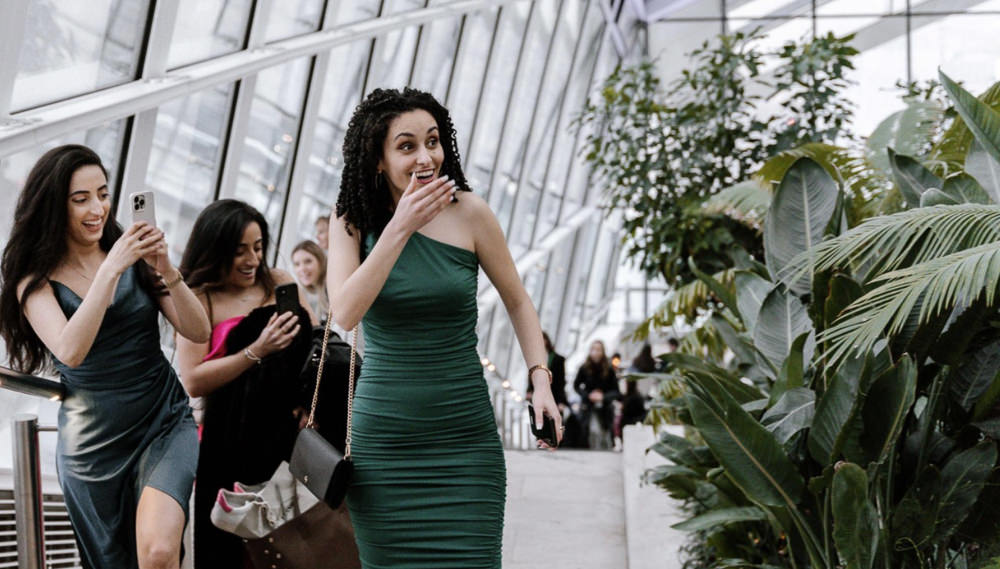 Real reaction of a girl getting proposed at the Sky Garden in London