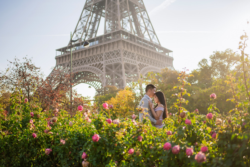 Layering - creative ways to obtain great composition in couples photography