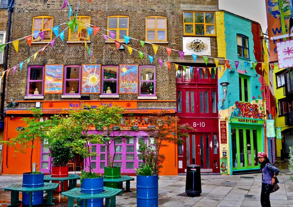 Neal’s Yard - perfect for a Couple Photoshoot in London